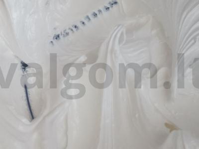 Tortas su kremu iš baltymų ir paruoštų biskvitų Žingsnis 7