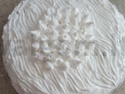 Tortas su kremu iš baltymų ir paruoštų biskvitų Žingsnis 11