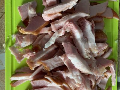 Skani mėsos solyanka pietums Žingsnis 1