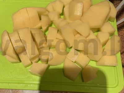 Skani mėsos solyanka pietums Žingsnis 2