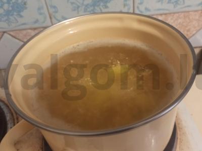 Sriuba su raugintomis kopūstais Žingsnis 3