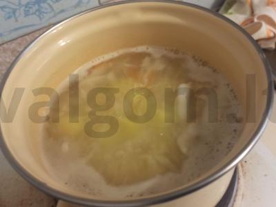 Sriuba su raugintomis kopūstais Žingsnis 4