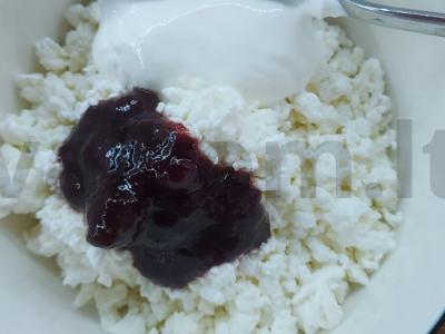 Varškė su vaisiais pusryčiams Žingsnis 1