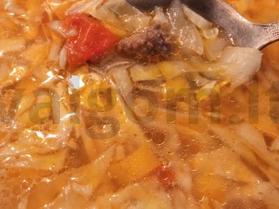 Šaltibarščiai su mėsos kukuliais pagrindine nuotrauka