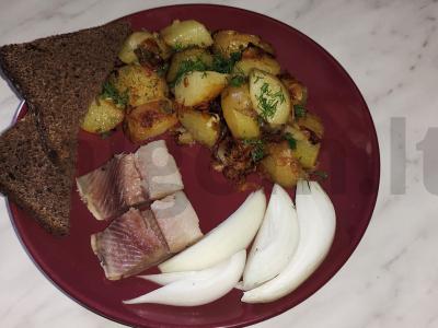 Bulvės „Kaimo auksas“ pagrindine nuotrauka