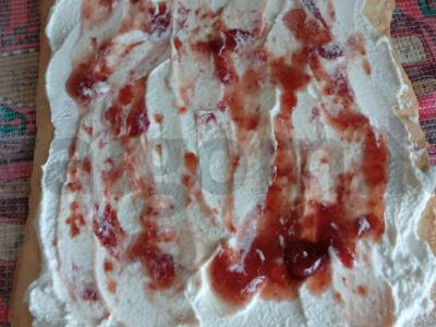 Meringos ritinys su varškės kremu Žingsnis 5