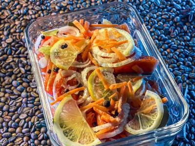 Lašiša aštriame marinate pagrindine nuotrauka