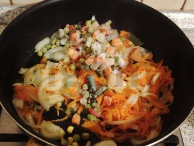 Lęšiai su šaldytais daržovėmis ir pomidorų pasta Žingsnis 3