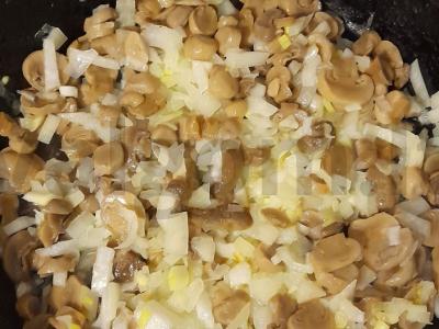 Salotas „Asorti su grybais“ Žingsnis 1