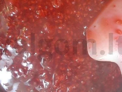 Aviečių džemas tortų ir pyragėlių sluoksniams Žingsnis 5