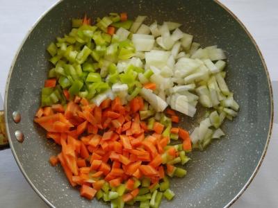 Švelnus sriuba su meatballs ir brokoliais Žingsnis 2