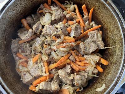 Kvapnus plovas su kiauliena Žingsnis 8