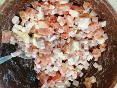 Karšti sumuštiniai su majonezu, sūriu ir dešra Žingsnis 2