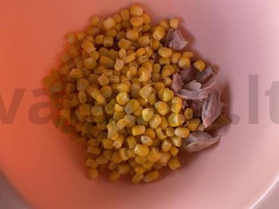 Trijų ingredientų salotos su rūkytomis vištienos krūtinėlėmis Žingsnis 2