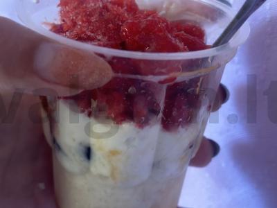 Varškės desertas „Niamčka“ pagrindine nuotrauka