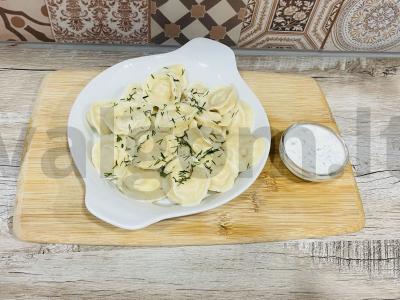 Pyragėliai „Ptilmeški“ iš paukštienos pagrindine nuotrauka