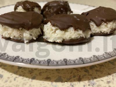 Kokosiniai šokoladai pagrindine nuotrauka