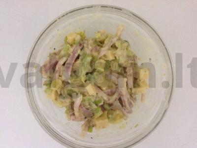 Skani salotos iš poro ir persimonų Žingsnis 1