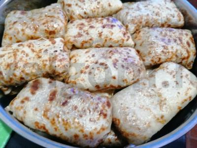 Įdaryti blynai su vištienos kepenėlėmis pagrindine nuotrauka