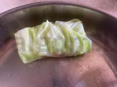 Kopūstai su kaimišku faršu pomidorų padaže Žingsnis 9