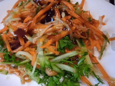 Morkų salotos su grybais pagrindine nuotrauka