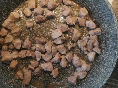 Troškinys su cukinijomis ir kiauliena Žingsnis 2