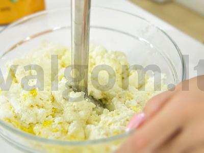 Varškės suflė Žingsnis 1