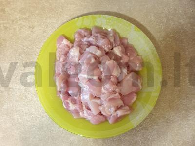 Troškinta vištienos filė su daržovėmis vakarienei Žingsnis 1