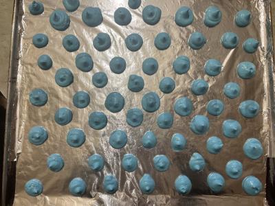 Mėlyna-žalia beze namuose iš trijų ingredientų Žingsnis 4