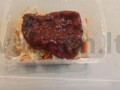 Rūkyta vištienos, morkų ir raugintų kopūstų salotas su kečupu Žingsnis 3