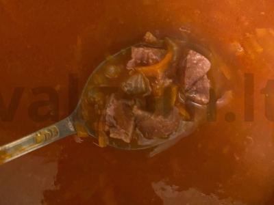 Jautienos guliašas pagrindine nuotrauka