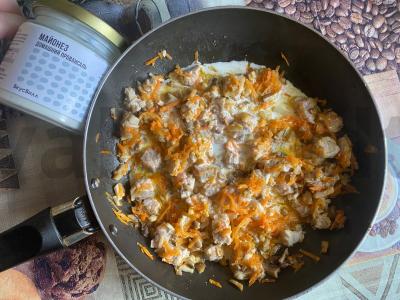 Patiekalas „Stužik“ su kiauliena ir grybais Žingsnis 3