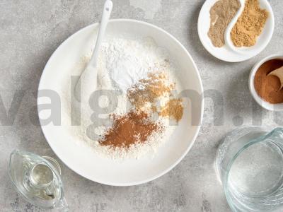 Vegetariška obuolių galeta Žingsnis 1