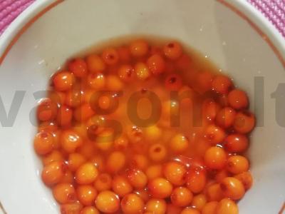 Kalėdinis šildantis gėrimas su šaltalankiais Žingsnis 4