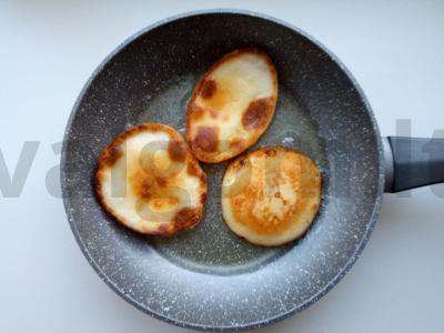 Namų blynai su rūgpieniu Žingsnis 1