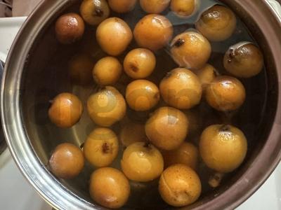 Kvapnus ir originalus kompotas su mušmule ir obuolių sultimis Žingsnis 4