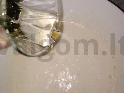 Labai švelnūs moliūgų keksiukai Žingsnis 4