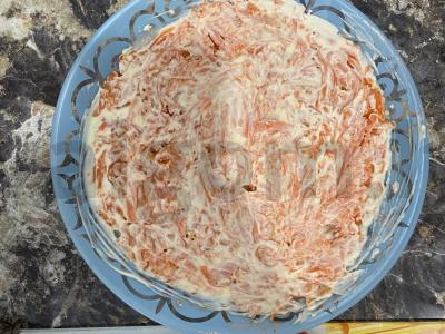 Salotas „Mimoza“ iš keptos žuvies Žingsnis 6