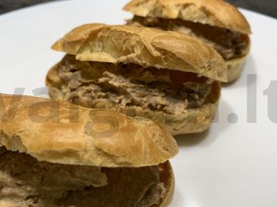 Eklerai su naminiu vištienos ir kepenų paštetu pagrindine nuotrauka