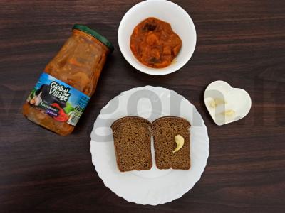 Kvapnūs ir traškūs tostai su baklažanų įdaru adžikoje Žingsnis 2