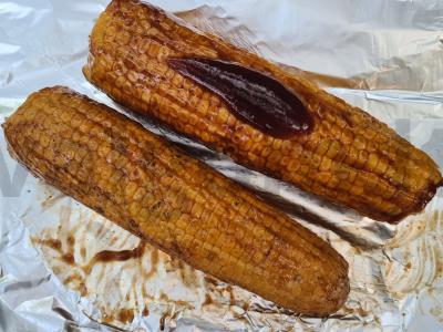 Rūkyta kukurūza su barbekiu padažu ant anglies grilio Žingsnis 3