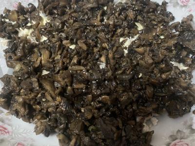 Salotas „Svajonė“ su vištiena, pievagrybiais ir sūriu Žingsnis 3