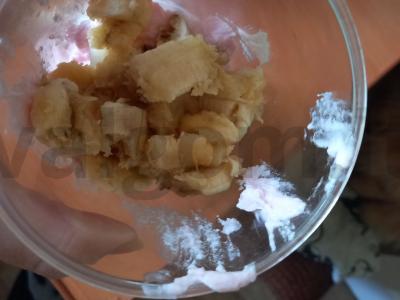 Smuzi su jogurtu, braškėmis ir bananais Žingsnis 3
