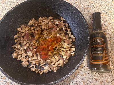 Pita su kalakutiena, grybais ir sūriu Žingsnis 5