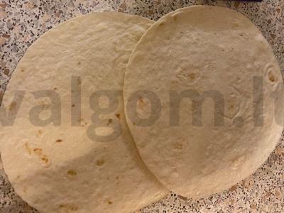 Pita su kalakutiena, grybais ir sūriu Žingsnis 8