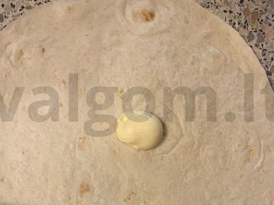 Pita su kalakutiena, grybais ir sūriu Žingsnis 9