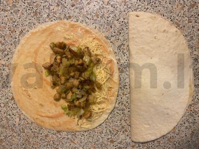 Pita su kalakutiena, grybais ir sūriu Žingsnis 13