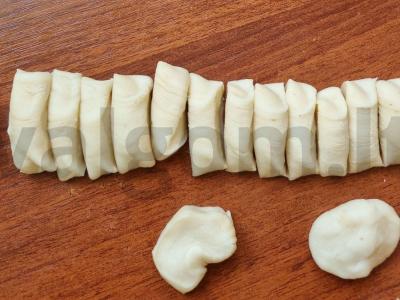 Koldūnai ant virinto tešlos Žingsnis 6