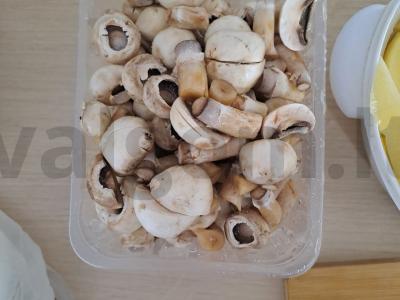 Troškinti šonkauliai su grybais ir aštria paprika Žingsnis 2