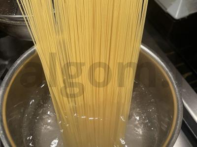 Makaronai su lašiša Žingsnis 1